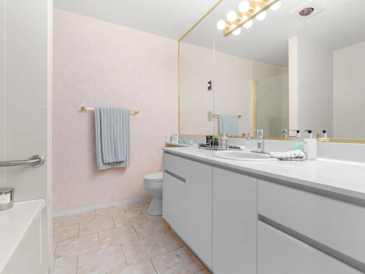 302-101 22nd Street, West Vancouver, BC, V7V 4B8 - 20