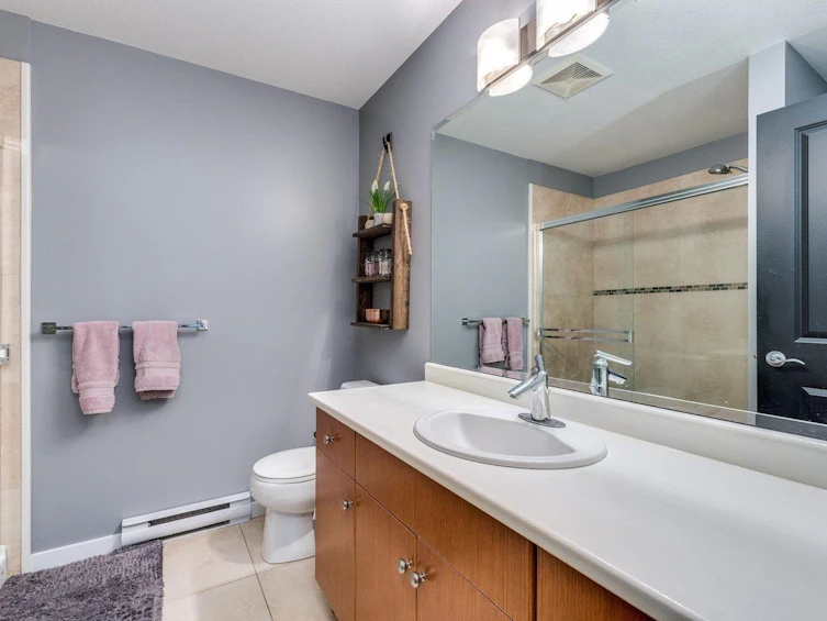 405-33318 East Bourquin, Abbotsford, BC, V2S 0A6 - 23