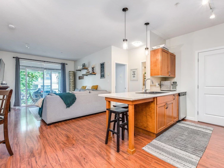 405-33318 East Bourquin, Abbotsford, BC, V2S 0A6 - 4