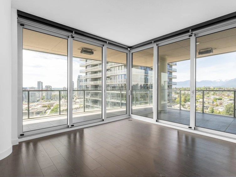 1902-4880 Lougheed Highway, Burnaby, BC, V5C 0N1 - 2