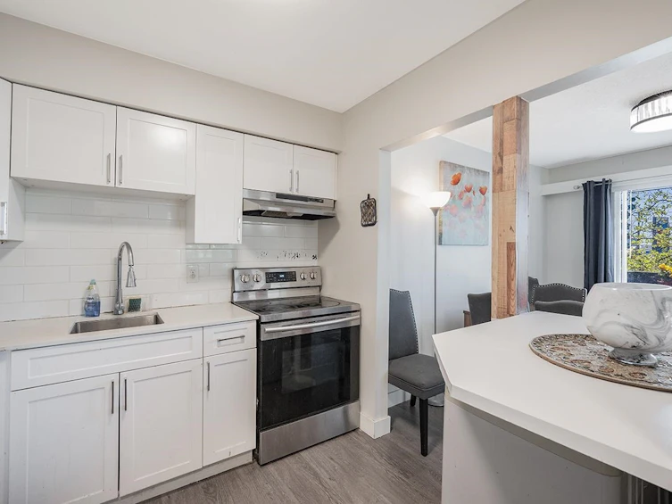 206-6105 Kingsway Street, Burnaby, BC, V5J 5C7 - 13