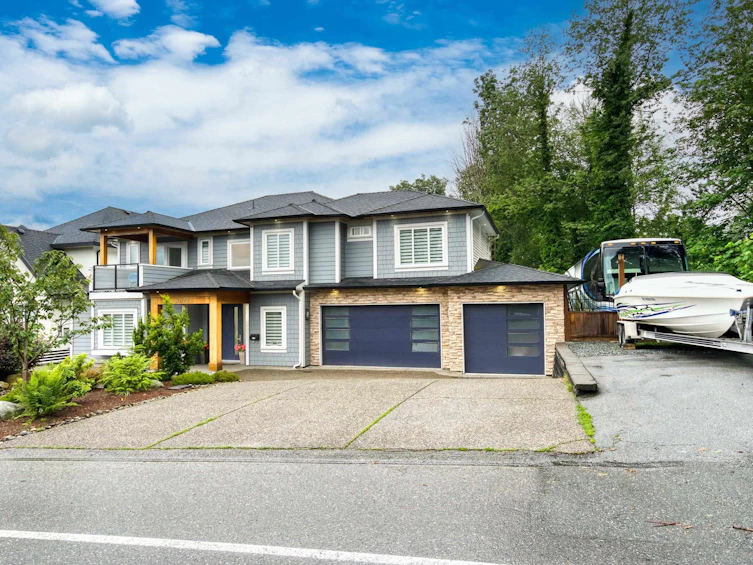8071 Hyde Street, Mission, BC, V2V 3V1 - 2