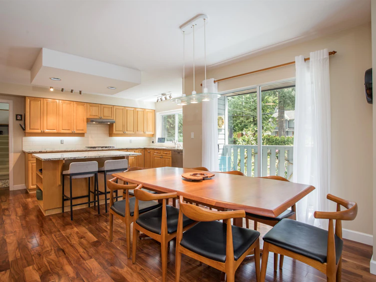 6783 Dufferin Avenue, West Vancouver, BC, V7W 2K3 - 8