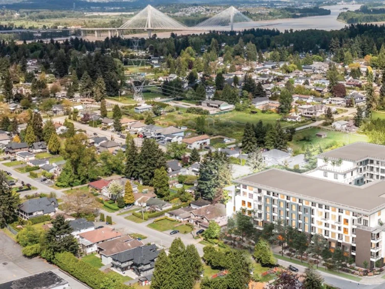 W102-10828 139a, Surrey, BC - 2