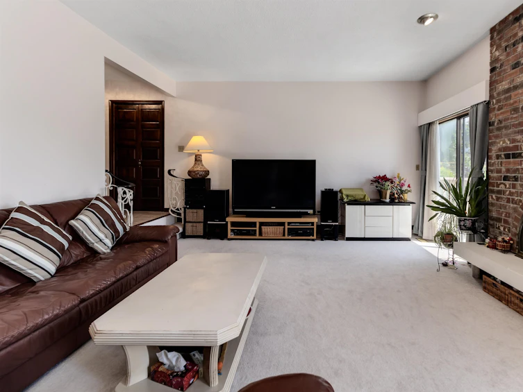 5532 Cedardale Court, Burnaby, BC, V5B 2B8 - 6