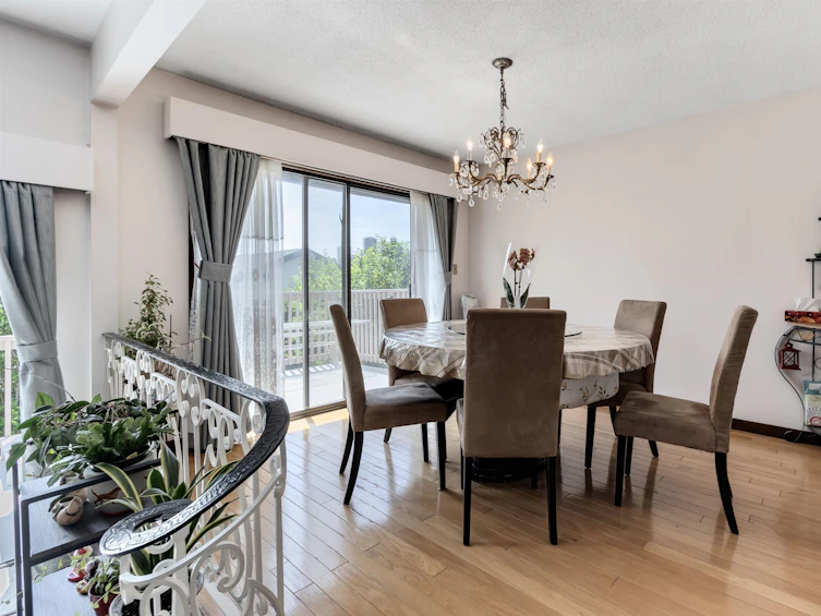 5532 Cedardale Court, Burnaby, BC, V5B 2B8 - 8
