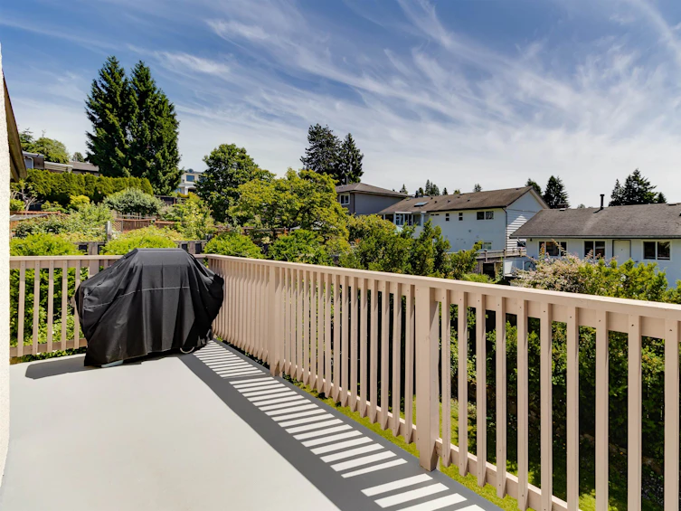 5532 Cedardale Court, Burnaby, BC, V5B 2B8 - 35