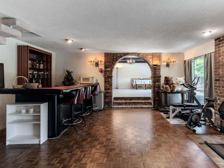 5532 Cedardale Court, Burnaby, BC, V5B 2B8 - 26