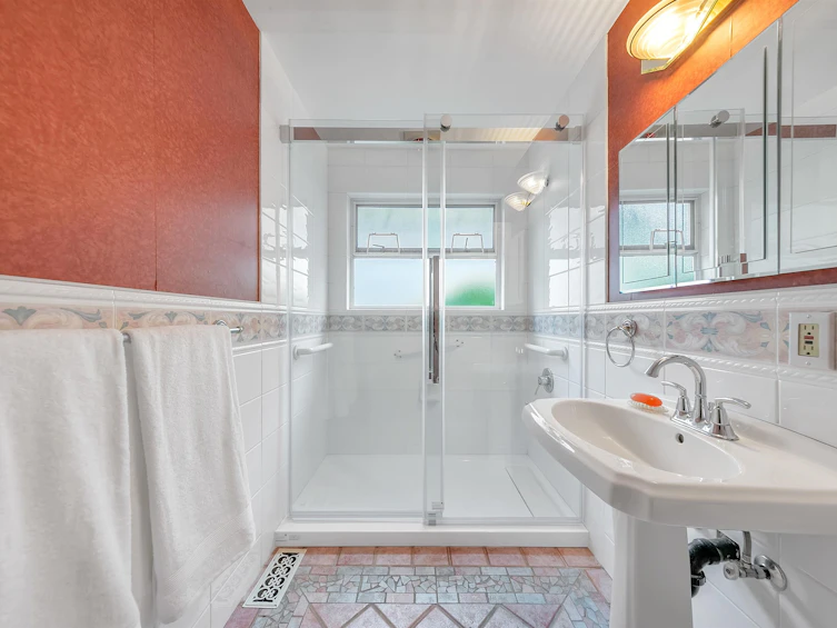 2224 Greylynn Crescent, North Vancouver, BC, V7J 2X8 - 19