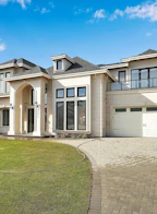 6171 Skaha Crescent