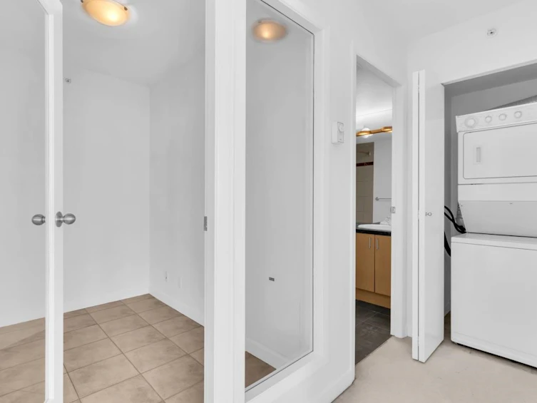 2705-193 Aquarius Mews, Vancouver, BC, V6Z 2Z2 - 16
