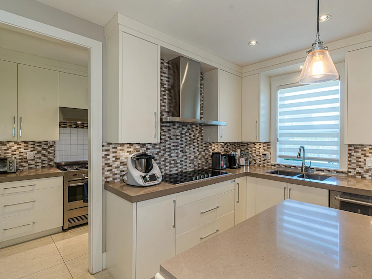 8067 12th Avenue, Burnaby, BC, V3N 2K9 - 11