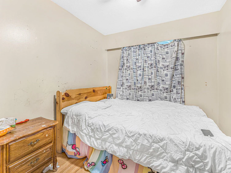 8942 112 Street, Delta, BC, V4C 4X4 - 8