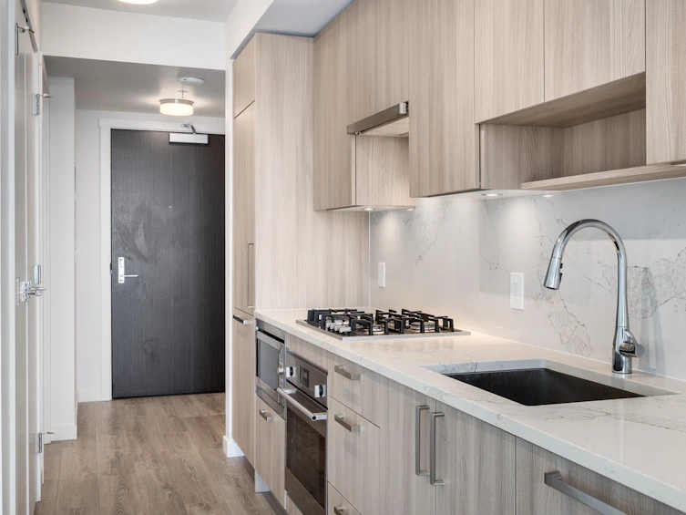 415-13350 Central, Surrey, BC, V3T 0S1 - 6