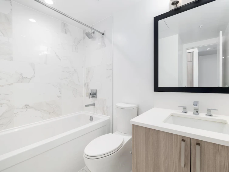 415-13350 Central, Surrey, BC, V3T 0S1 - 8