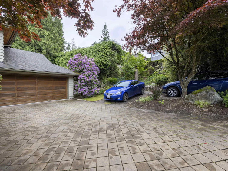 5202 Sprucefeild Road, West Vancouver, BC, V7W 2X6 - 3