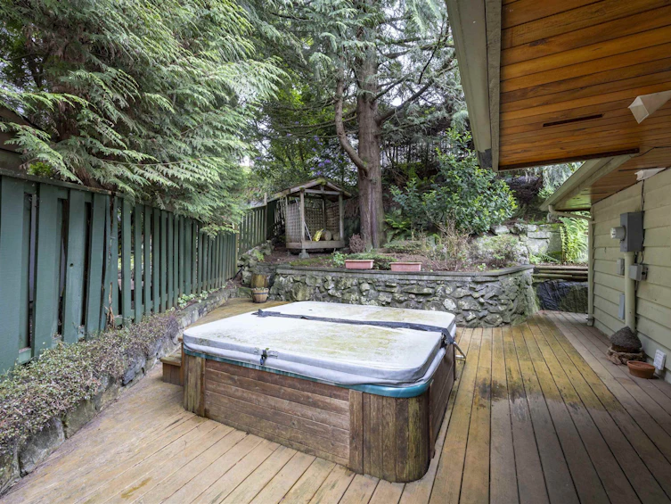 5202 Sprucefeild Road, West Vancouver, BC, V7W 2X6 - 32