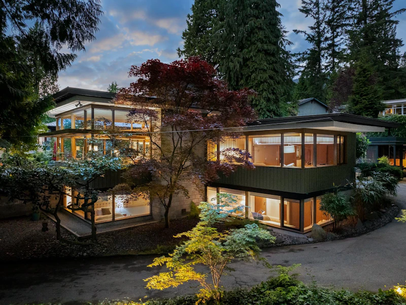 1655 Ottawa Avenue, West Vancouver BC V7V 2S2