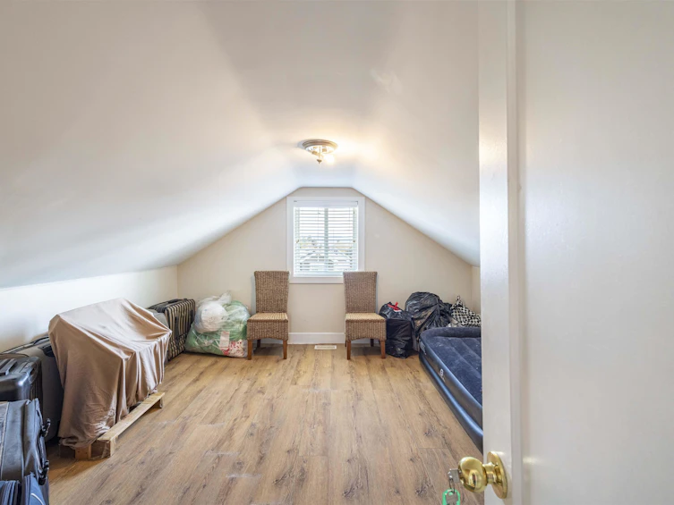 7535 Burgess Street, Burnaby, BC, V3N 3H9 - 23