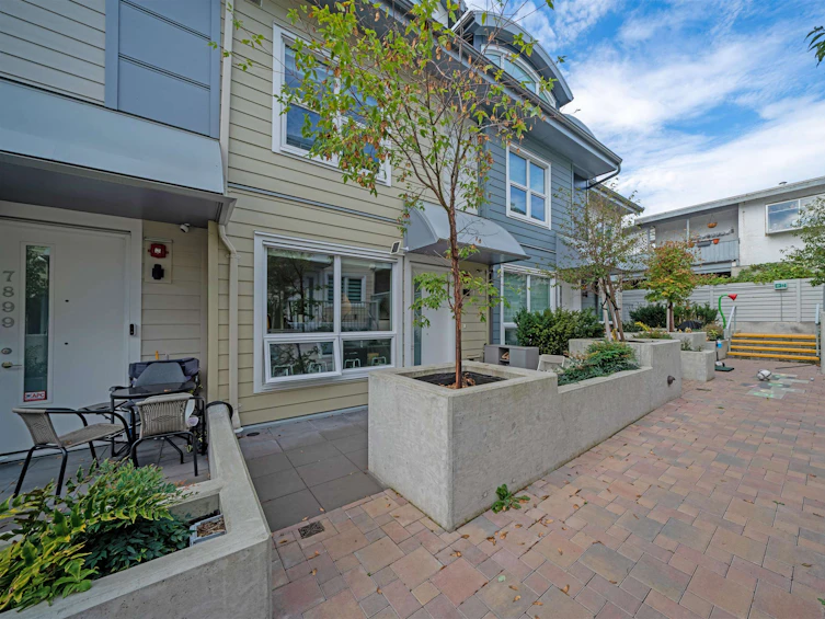 7893 French Street, Vancouver, BC, V6P 4V8 - 4