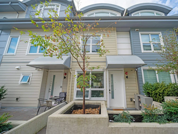 7893 French Street, Vancouver, BC, V6P 4V8 - 5