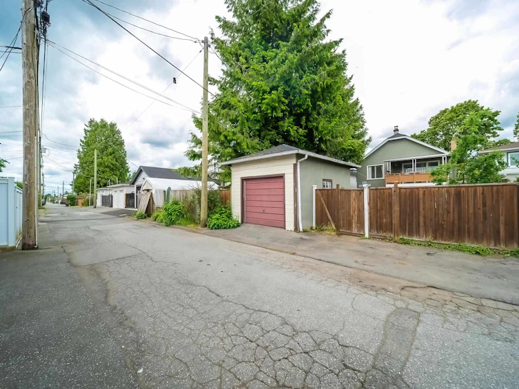 4230 Pender Street, Burnaby, BC, V5C 2M3 - 25
