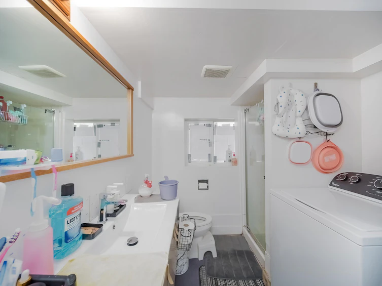 4230 Pender Street, Burnaby, BC, V5C 2M3 - 22