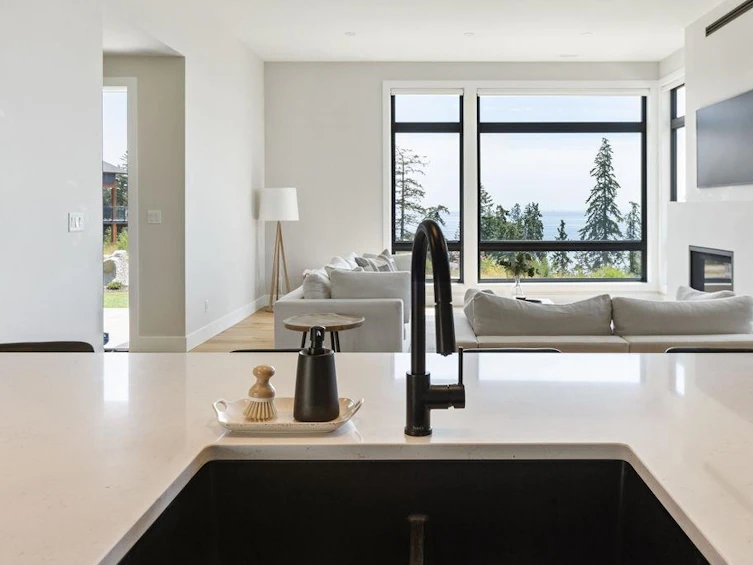 5952 Barnacle Street, Sechelt, BC, V7Z 0V4 - 7