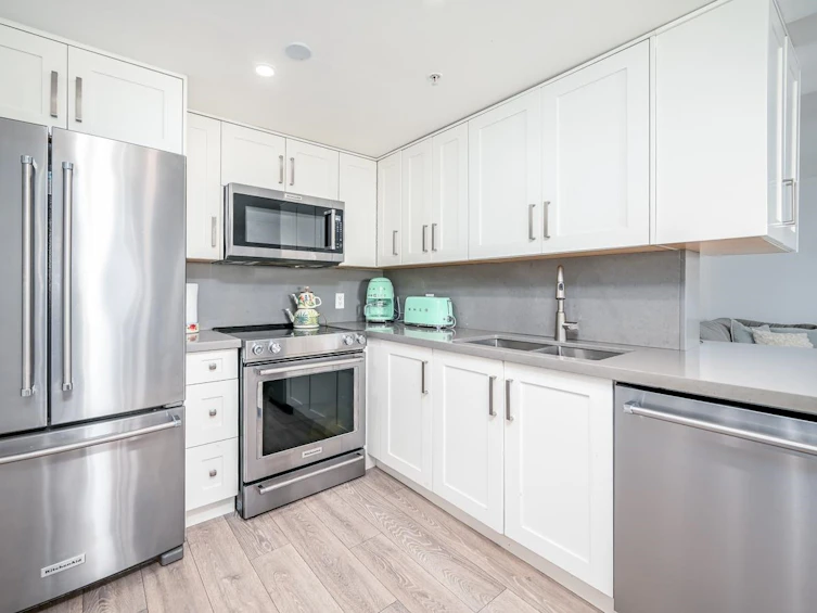 1603-121 W 15th Street, North Vancouver, BC, V7M 1R8 - 9
