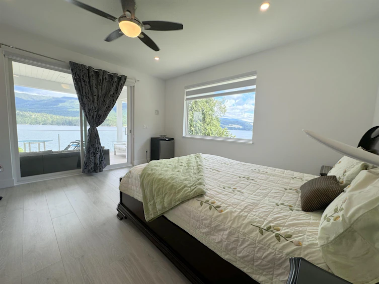 6406 North Gale Avenue, Sechelt, BC, V7Z 0L1 - 18