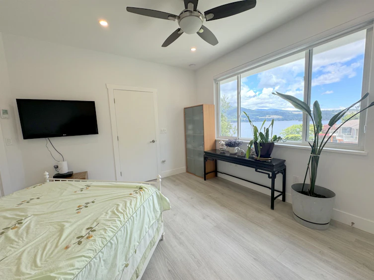 6406 North Gale Avenue, Sechelt, BC, V7Z 0L1 - 20