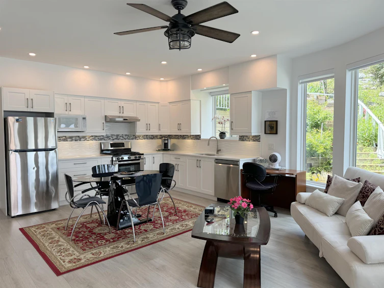 6406 North Gale Avenue, Sechelt, BC, V7Z 0L1 - 23