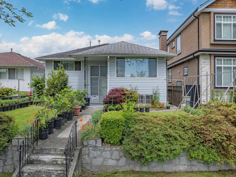 1639 E 59th Avenue, Vancouver BC V5P 2G8