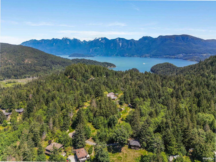 750 Cates Hill Road, Bowen Island, BC, V0N 1G2 - 3
