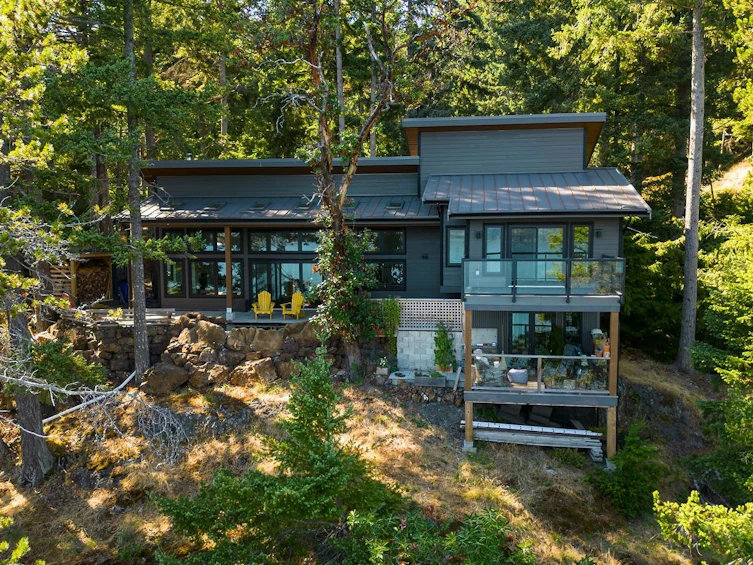 1505 Williams Road, Bowen Island, BC, V0N 1G1