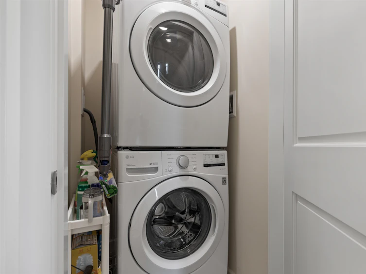 605-20328 86, Langley, BC, V2Y 2C2 - 20