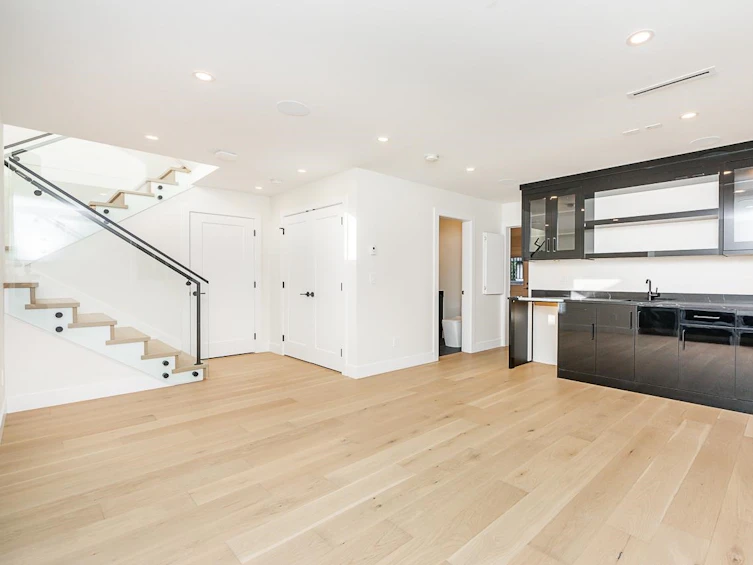 6471 Bryant Street, Burnaby, BC, V5E 1S4 - 25
