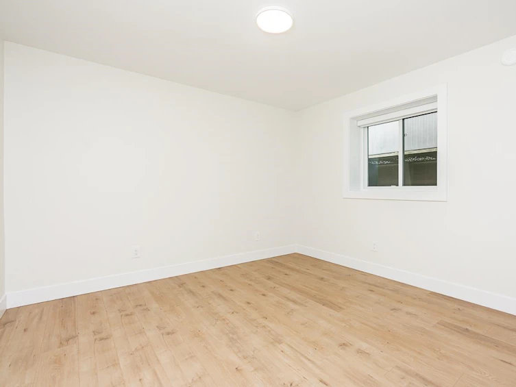 6471 Bryant Street, Burnaby, BC, V5E 1S4 - 32