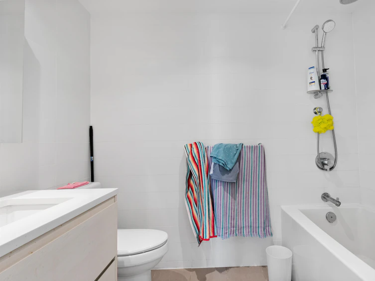602-8188 Fraser Street, Vancouver, BC, V6K 2G2 - 14
