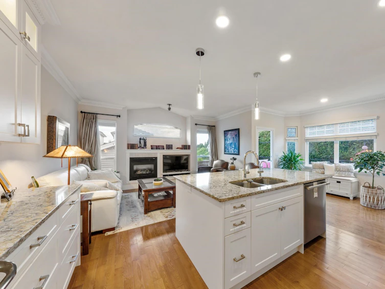 15752 23b Avenue, Surrey, BC, V4A 9Y4 - 9