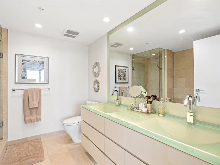 2203-8 Smithe Mews, Vancouver, BC, V6B 0A5 - 8