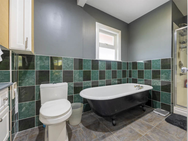 927 Gatensbury Street, Coquitlam, BC, V3J 5H9 - 8