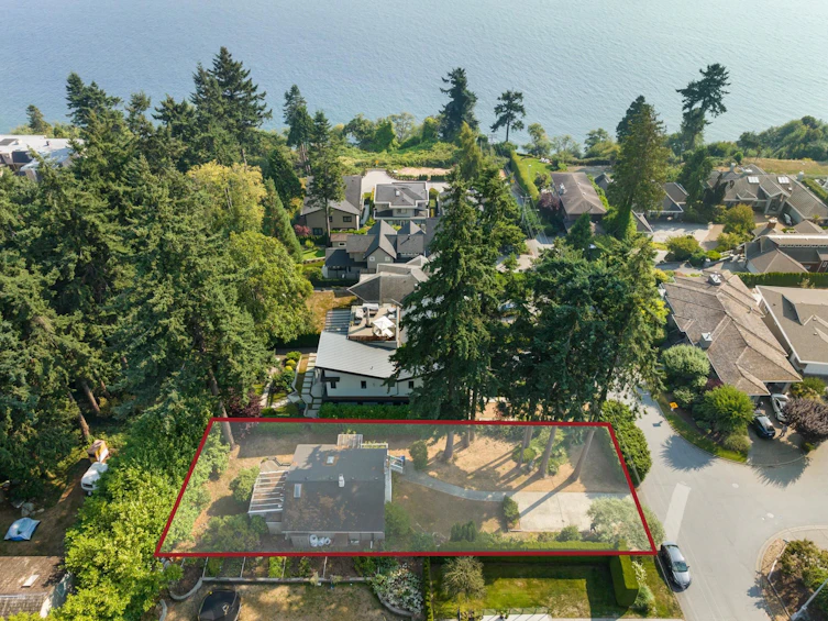 1330 132b Street, Surrey, BC, V4A 4C3