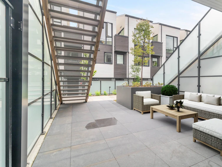 121-650 East 2nd Street, North Vancouver, BC, V7L 1E3 - 3
