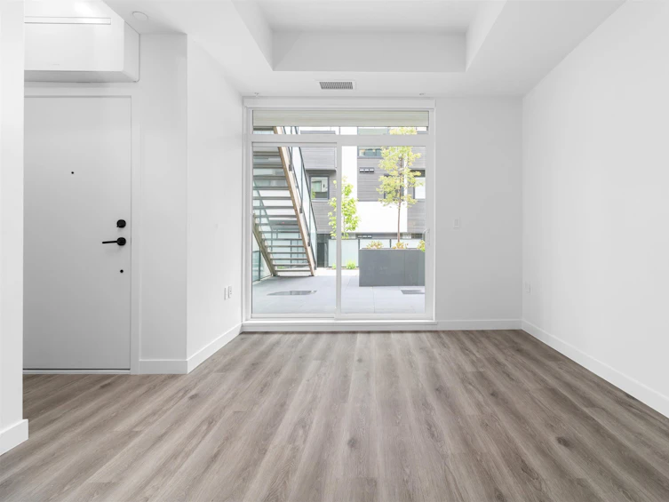 121-650 East 2nd Street, North Vancouver, BC, V7L 1E3 - 5