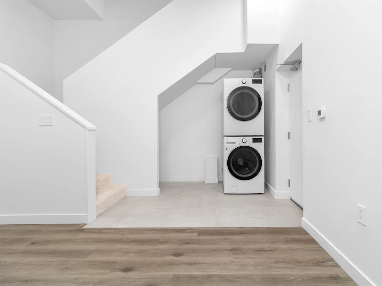 121-650 East 2nd Street, North Vancouver, BC, V7L 1E3 - 21