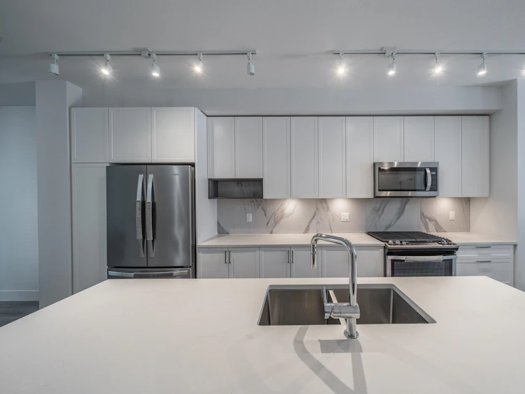 170-9718 161a, Surrey, BC, V4N 6S7 - 16