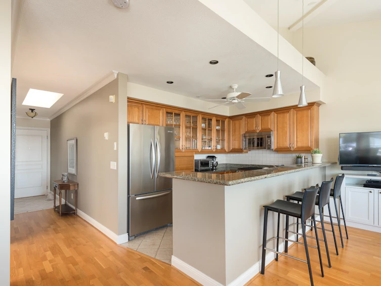 204-2418 Marine Drive, West Vancouver, BC, V7V 1L1 - 5