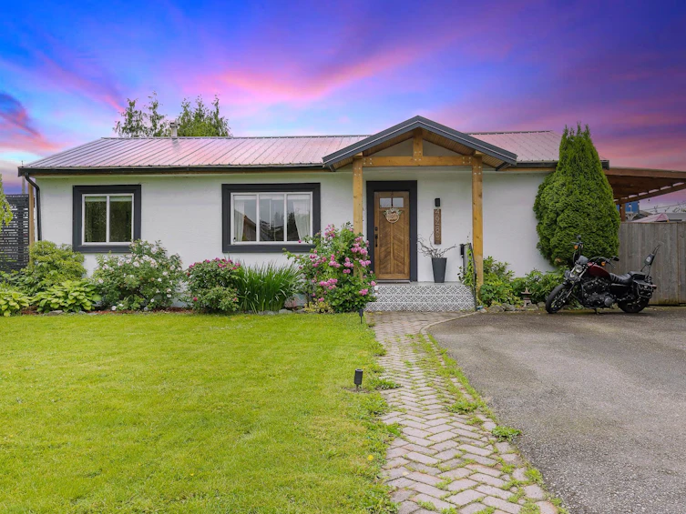 46480 Mayfair Avenue, Chilliwack, BC, V2P 3J2 - 2