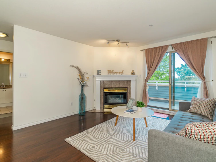 404-7326 Antrim Avenue, Burnaby, BC, V5J 4M8 - 2